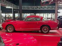 Profilansicht eines Ferrari 342  America . Museum Sinsheim im Herbst 2018.