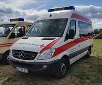 =MB Sprinter des DRK KV OFFENBACH OV HEUSENSTAMM steht auf dem Parkplatz der RettMobil im Mai 2022