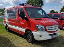 =MB Sprinter als MTW der Feuerwehr EDINGEN-NECKARHAUSEN steht auf dem Parkplatz der RettMobil im Mai 2022