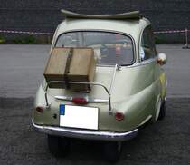 Heckansicht einer BMW Isetta aus dem Jahr 1960. Oldtimertreffen an Mo´s Bikertreff in Krefeld am 11.09.2022.