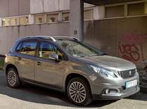 Peugeot 2008 erste Generation, Facelift, gesehen in April, 2021.