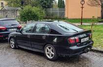 Rückansicht: Nissan Primera P11 Liftback. Foto: April, 2021