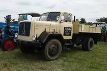 Magirus Mercur A3500-6, Typ 3500/6, Allrad 3-Seitenkipper, 7983 cm³, 125 PS, 6-Zyl. 4-Takt V-Diesel-Motor, max. 84 km/h, zul. Gesamtgewicht 9,3 t, Baujahr 1957 / am 20.08.2022 beim TOCH-Treffen (Traktoren Oldtimer Club Hamburg von 1988) in HH-Neuengamme  /