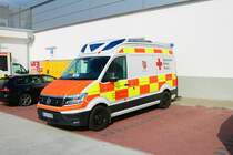 DRK OV Neu-Isenburg VW Crafter KTW am 11.09.22 beim Tag der offenen Tür der Feuerwehr Neu-Isenburg