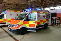 DRK OV Neu-Isenburg VW Crafter KTW am 11.09.22 beim Tag der offenen Tür der Feuerwehr Neu-Isenburg