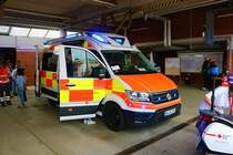 DRK OV Neu-Isenburg VW Crafter KTW am 11.09.22 beim Tag der offenen Tür der Feuerwehr Neu-Isenburg