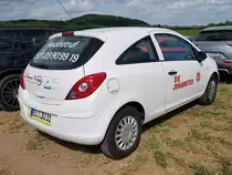 =Opel Corsa der MALTESER, gesehen auf dem Parkplatz der RettMobil 2022 in Fulda