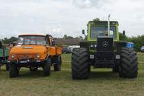 Unimog 416-U110 Doka + MB trac 1300 turbo / am 20.08.2022 beim TOCH-Treffen (Traktoren Oldtimer Club Hamburg von 1988) in HH-Neuengamme  /