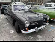 Schwarzer VW Karmann Ghia in Aarberg am 17.09.2022