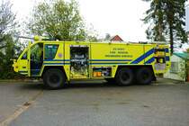 US Army Fire-Rescue Wiesbaden Airfield Rosenbauer Panther am 25.09.22 beim Tag der offenen Tür der Feuerwehr Idtsein