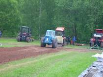 Der Dutra D4K-B am Start zum Pulling in Oberlungwitz. Auch fr ihn war das Full Pull kein Thema.