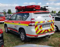 =Toyota Land Cruiser vom DRK OV OCHTENDUNG steht auf dem Parkplatz der RettMobil im Mai 2022