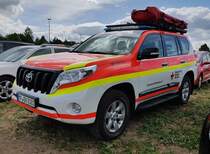 =Toyota Land Cruiser vom DRK OV OCHTENDUNG steht auf dem Parkplatz der RettMobil im Mai 2022
