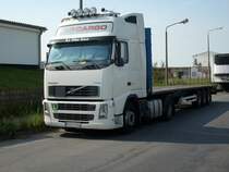 VOLVO-LKW ohne Ladung am 21.Mai 2009 im Industriegel�nde von Bergen/R�gen.