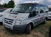 =Ford Transit des DRK OV NEUKIRCHEN, gesehen auf dem Parkplatz der RettMobil im Mai 2022