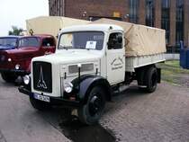Ein historischer Kl�ckner-Humboldt-Deutz-Lkw auf dem Gel�nde des Bergwerks Auguste Victoria 3/7 in Marl beim Tag der offenen T�r am 9. Mai 2009. 
