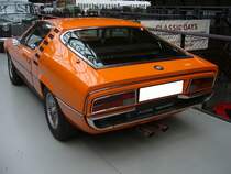Heckansicht eines Alfa Romeo Montreal. Classic Remise Düsseldorf am 15.10.2022.
