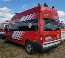 =Ford Transit der Feuerwehr FRIEDLAND-ELKERSHAUSEN, gesehen auf dem Parkplatz der RettMobil im Mai 2022