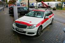 DRK Offenbach Mercedes Benz E-Klasse KdoW am 15.10.22 bei der Frankopia 2022 im Frankfurter Osthafen 