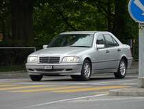 Mercedes  BE 59335 unterwegs in Nidau am 26.04.2009