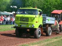 Auch der IFA W50 hatte sich vor dem Pullschlitten gehangen und war damit ca.55m weit gekommen