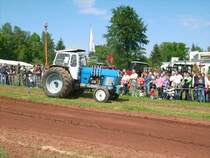 Der ZT f�hrt kommt seinem Versuch wieder an der Strecke zur�ck