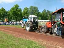 Der ZT300 hebt schon die Vorderfe in die Luft beim Russen-Traktorpulling in Oberlungwitz