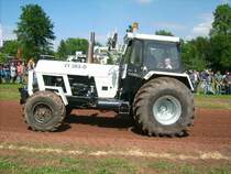 Er hatte leider einen zu Groen gang drinne, sonnst whre er weiter gekommen der ZT303(umbau zum 403)