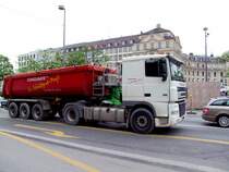 DAF_XF95.430 der Fa.Stanglmayr ist am Stachus in M�nchen unterwegs;090515