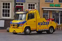 Mercedes Benz Vario als Auto abchlepper, aufgenommen in Vlissingen. 11.2022 