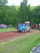 Der MTS52 beim 2.Durchgang zum Traktorpulling beim Russen-Traktortreffen in Oberlungwitz