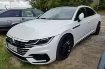 =VW Arteon steht im Juni 2022 in Hohenroda