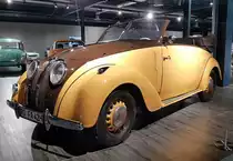 =Adler 2,5 Liter Cabriolet, Bauzeit 1937 - 1940, 2494 ccm, 58 PS, 125 km/h, ausgestellt im EFA Museum in Amerang, 06-2022