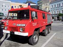 KLF PUCH-Pinzgauer712 K (Bj.1982) mit 6x6 Allradantrieb der FF-Frauschereck am Hauptplatz in Ried i.I.; 090523