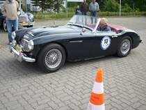 Austin-Healey MK1 Baujahr 1961 bei der 8.Rgenclassics am 23.Mai 2009 beim Zwischenstop in Bergen/Rgen.