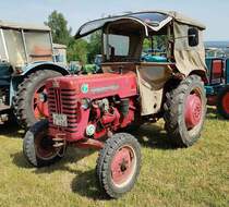 =IHC D 320, steht beim Köhlerfest in Bad Orb, 06-2022