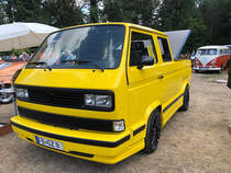 =VW T3 steht im August 2022 bei KULT-BLECH-KLASSIKER in Alsfeld