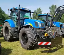 =New Holland, gesehen beim Köhlerfest in Bad Orb, 06-2022
