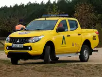 Mitsubishi L200, im Einsatz für AYUNTAMIENTO DE ASTORGA bei der Nachschau der Machenschaften von Touristen/Pilgern im Bereich des Cruz de Ferro; 221015