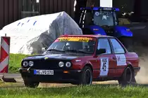 BMW 318is, Stefan & Thomas Wildschütz , bei der Rallye Köln - Ahrweiler am 12.11.2022, bei Rodder