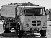 Anfang November 2022 konnte ich bei Madrid im Museo del Aire in Cuatro Vientos dieses Flugfeldtankfahrzeug auf Basis des Pegaso 3041 Comet ablichten.