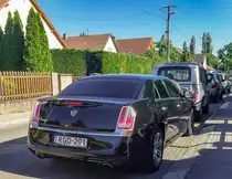 Rückansicht: Lancia Thema Mk2 auf dem basis des Chrysler 300C. Foto: Juni, 2021.