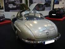 Heckansicht eines Mercedes Benz W198 I 300SL  Gullwing  aus dem Jahr 1954.Essen Motor Show am 06.12.2022.