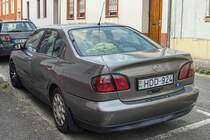 Rückansicht: Nissan Primera P11 zweite Facelift. Aufnahme: 06.2021.