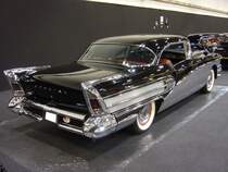 Heckansicht eines Buick Special 40 Riviera Hardtop Coupe aus dem Jahr 1958. Essen Motor Show am 06.12.2022.