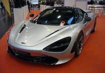 McLaren 570S. Vorgestellt wurde der  kleine  McLaren im Jahr 2015 auf der New York International Motor Show. 2017 folgte noch eine offene Roadster Version. Der als Mittelmotor verbaute V8-Motor hat einen Hubraum von 3799 cm³ und leistet mit Biturbo-Aufladung 570 PS. Die Höchstgeschwindigkeit wird mit 328 km/h angegeben. Der Kaufpreis für ein solches Auto soll bei ca. 168.000,00 britischen Pfund liegen. Essen Motor Show am 06.12.2022.