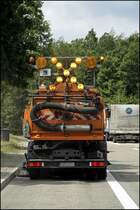 Die  Kehrmaschine Freudenberg , MAN LE18.220, auf dem Parkplatz Kaltenbohrn zwischen L�denscheid und Hagen. (26.05.2009)