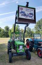 =Deutz D 6808, 1978, 68 PS, steht auf der Ausstellungsfläche für Oldtimerfahrzeuge beim Bürgerfest  200 Jahre Landkreis Fulda  auf dem Gelände von Schloß Fasanerie im Juni 2022.  