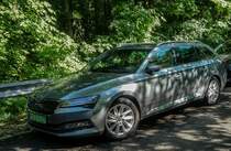 Skoda Superb Mk3 (B8) Combi als Plugin Hybrid. Foto: juni, 2021.