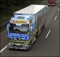 DIE KRUZZ�GE: ACTROS 1846 MP3 der SCHUMACHER INTERNATIONALE TRANSPORTE HERPA Nr.4 pr�sentiert  Die Kreuzz�ge (in den Orient) .